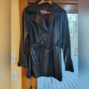 Wilsons Long Leather Jacket Woman's Size Large.